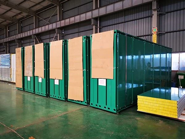 Insulated Flat Pack Container House